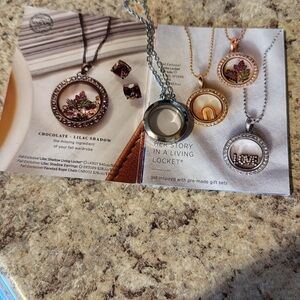 Origami Owl Silver medium hinged magnetic Living Locket w/ silver necklace